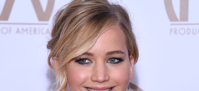 Jennifer Lawrence nie płacze po Chrisie Martinie, bo "Zbyt dobrze się bawi"