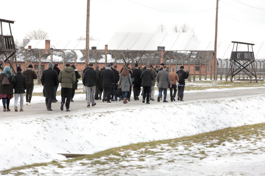 Teren byłego niemieckiego obozu koncentracyjnego Auschwitz II-Birkenau w Brzezince, gdzie złożył wizytę właściciel Tesli i platformy X Elon Musk, 24 stycznia 2024 r.