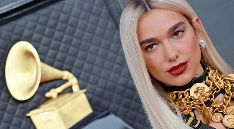 Dua Lipa egy éjszaka alatt kiszőkült a Grammy-gálára. Fotó: Getty Images