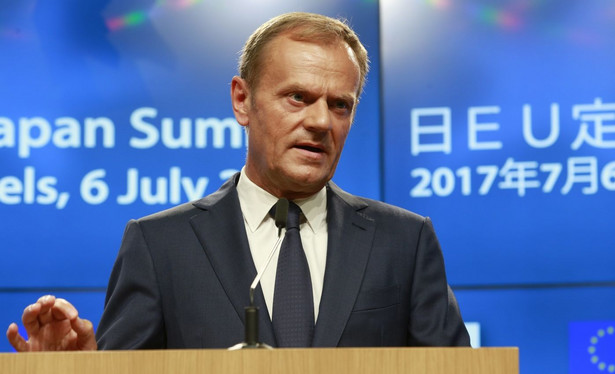 Tusk: Nie będę w żaden sposób unikał przesłuchania ws. smoleńskich sekcji zwłok