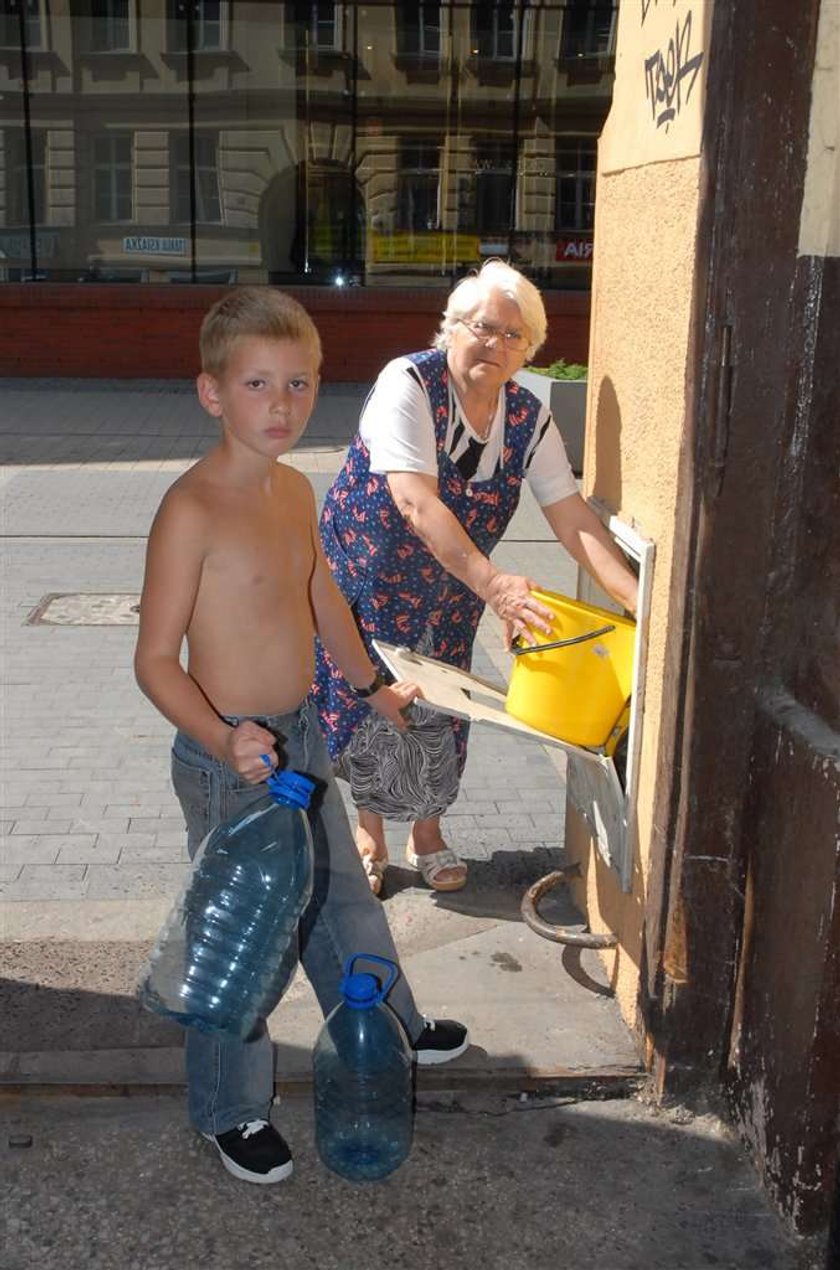 Żyjemy tu jak w chlewie!