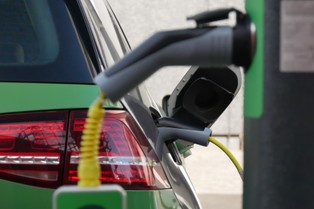 Elektromobilność – bezpieczeństwo stacji ładowania