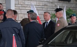 Prezydent: Współczesna armia musi być o wiele bardziej liczna niż obecnie