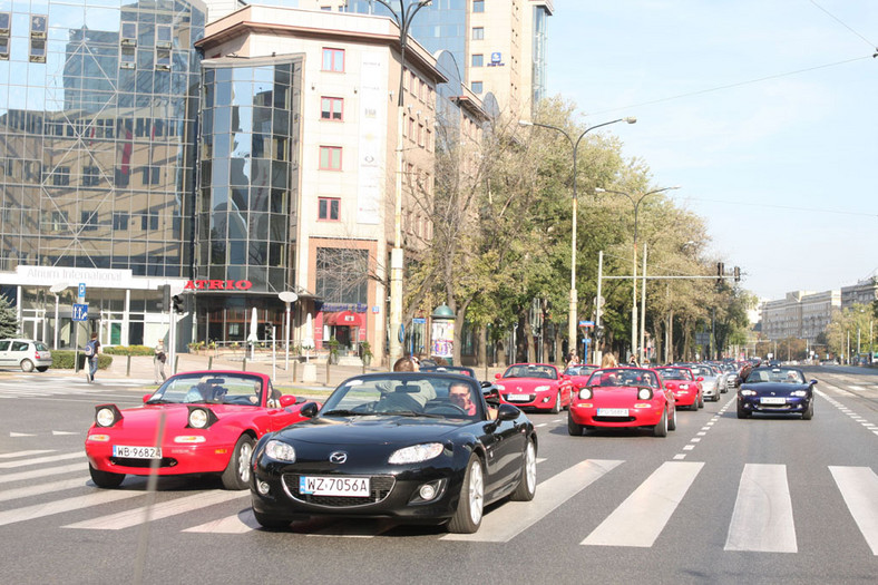 Mazda MX-5: ikona stylu ma już 20 lat