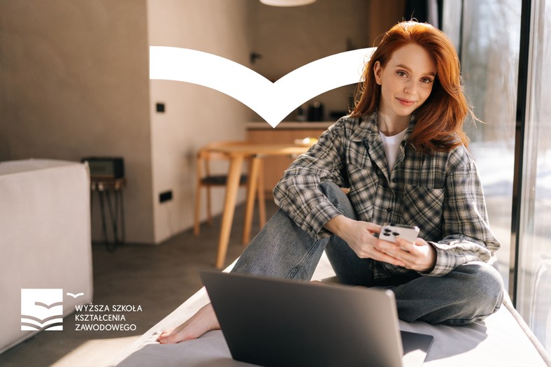 Gdzie studiować podyplomowo online? Opinie o Wyższej Szkole Kształcenia Zawodowego rozwieją Twoje wątpliwości