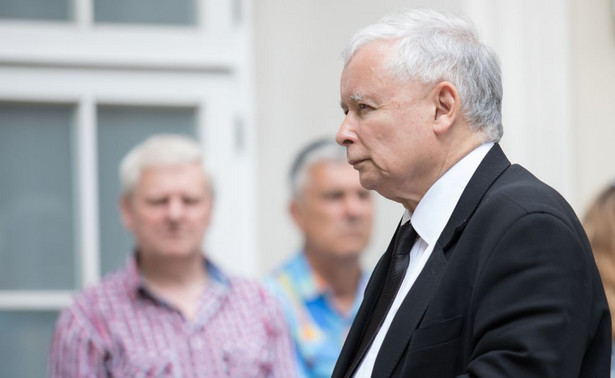 Jeśli za dziewięć miesięcy prezydenturę przejmie polityk opozycji, swoimi wetami może uczynić agendę PiS fikcją. Chyba że kierownictwo tej partii, a także opozycja, zdałyby egzamin z cohabitation, czyli z kompromisu. Nikt chyba dziś nie wierzy w taki obrót sprawy. Na zdjęciu: Jarosław Kaczyński.