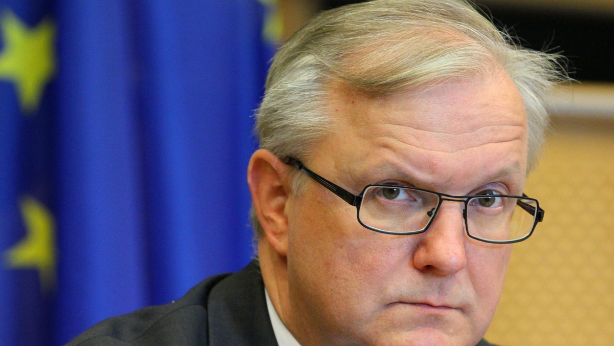 Tempo konsolidacji finansów publicznych w strefie euro zwalnia - powiedział w czwartek w Brukseli komisarz UE ds. gospodarczych i walutowych Olli Rehn. Zapewnił też, że dyscyplina budżetowa pozostaje niezbędnym elementem strategii walki z kryzysem.