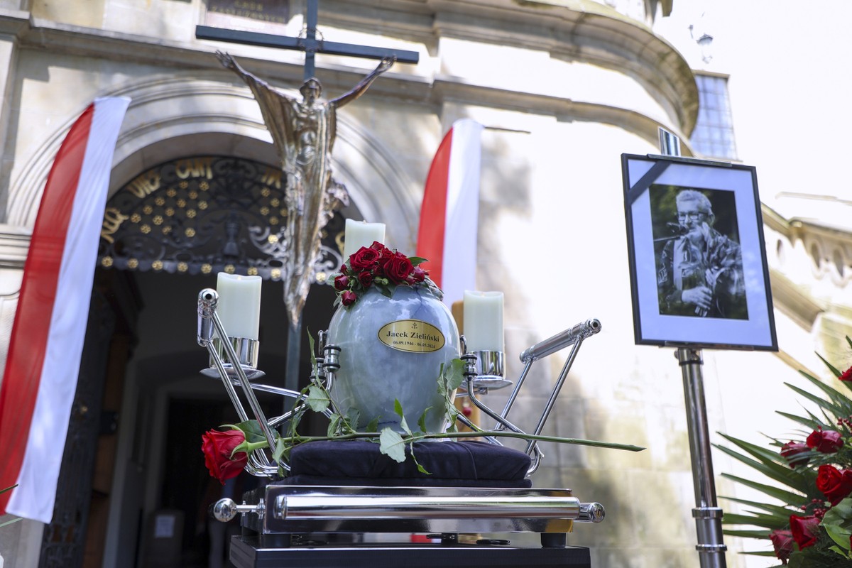 Jacek Zieliński zmarł w wieku 77 lat. Pogrzeb artysty odbył się w kościele na Skałce w Krakowie