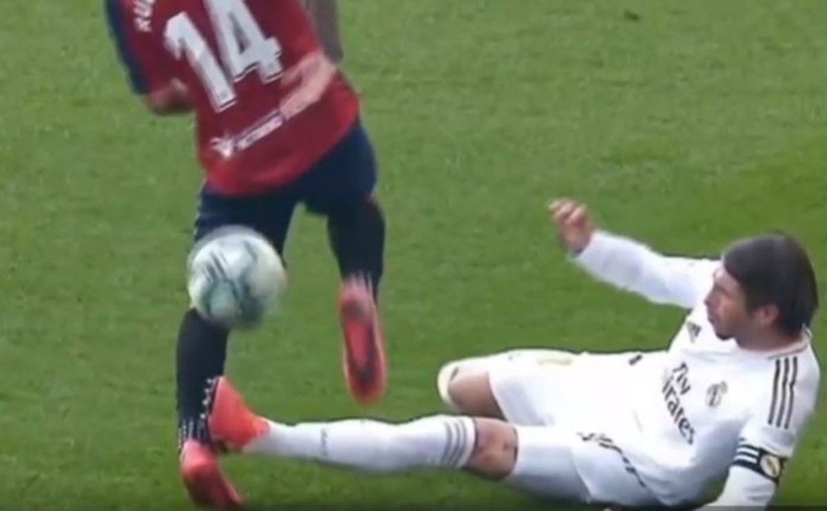 Brutalny faul Sergio Ramosa