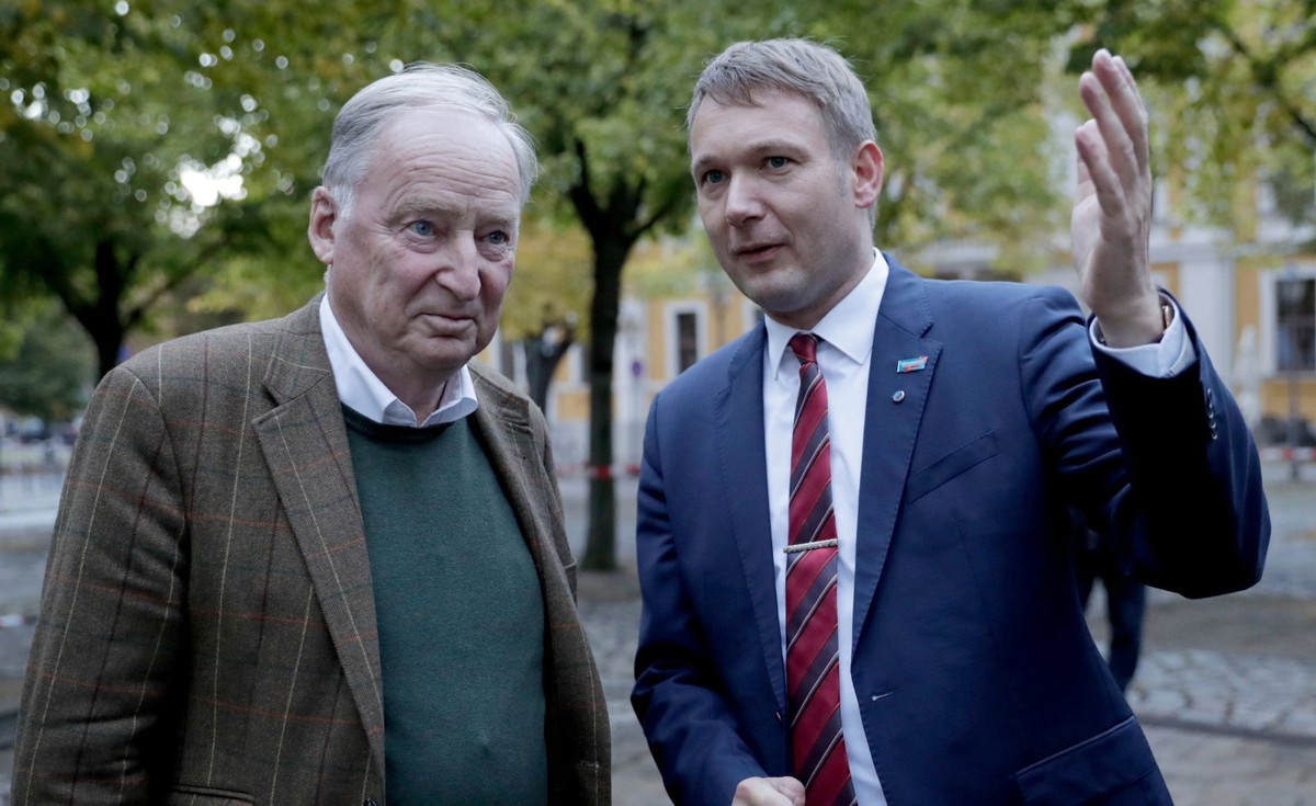 Alexander Gauland (z lewej)