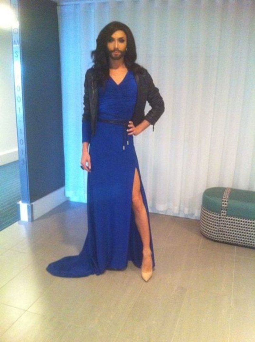 Conchita Wurst w suknie wieczorowej