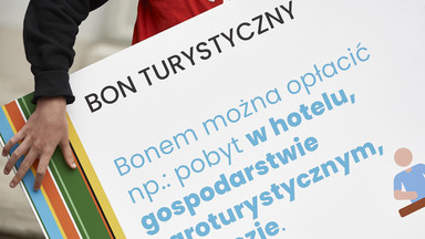 Bon turystyczny niedługo straci ważność. Jak z niego skorzystać?