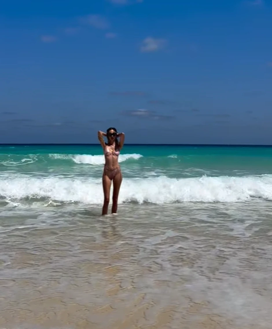 Anika Božić u bikiniju