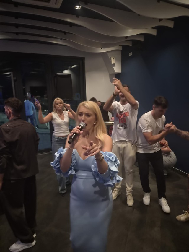 Silvija Nedeljković i Saša slave rođenje blizanaca
