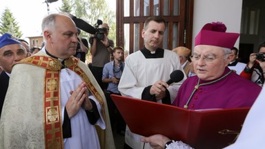 Kościół parafialny w Jasienicy otwarty, ma nowego proboszcza