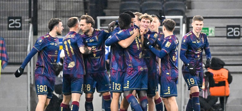 Zagłębie zdemolowane w Szczecinie. Pogoń oddaliła się od strefy spadkowej