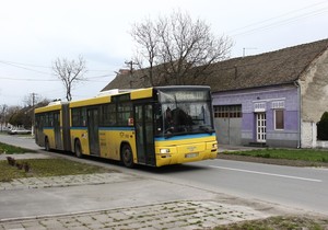 Autobus 105L