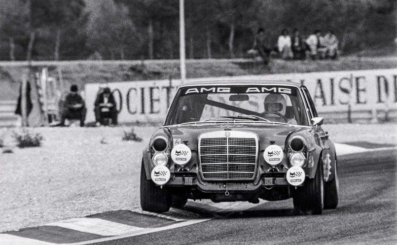 Mercedes-Benz 300 SEL 6.8 AMG (W 109) zajął drugie miejsce w 24-godzinnym wyścigu na torze Spa-Francorchamps w 1971 roku