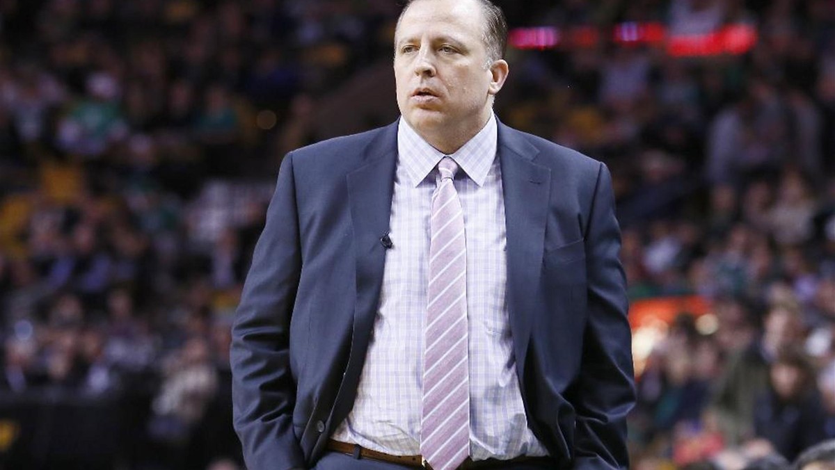 Zdaniem amerykańskich mediów jest już przesądzone, że Tom Thibodeau zostanie nowym trenerem koszykarzy Minnesota Timberwolves. Były szkoleniowiec Chicago Bulls ma podpisać z zespołem z Minneapolis pięcioletni kontrakt, a jednocześnie będzie w nim pełnił funkcję prezydenta klubu.