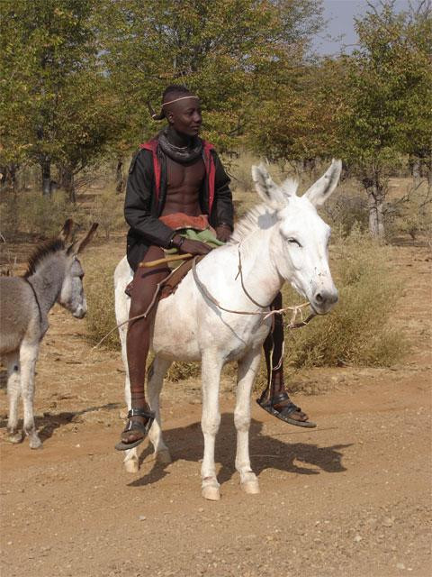 Galeria Namibia - z wizytą u ludu Himba, obrazek 30