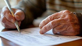 Od marca nowy wyższy limit renty wdowiej. Więcej seniorów skorzysta z łączenia własnej emerytury ze świadczeniem po zmarłym współmałżonku