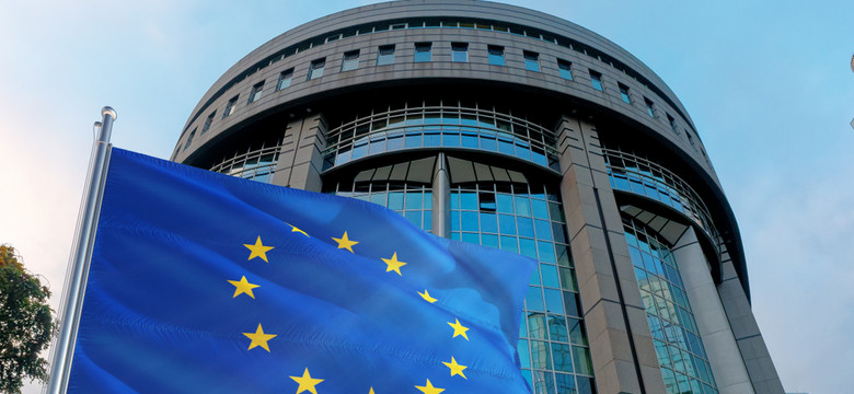 Komisja Europejska wypłaciła Ukrainie pierwszą transzę z pakietu pomocy makrofinansowej. "Środki mają być przeznaczone na..."