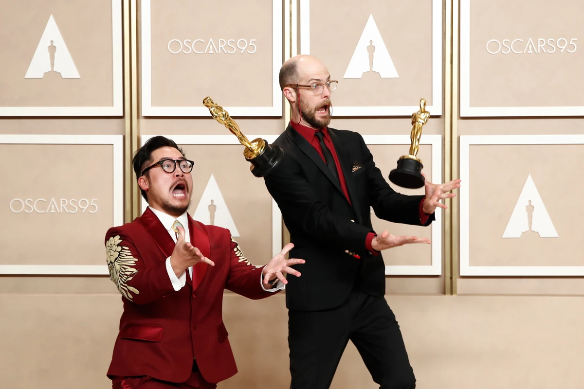 Все везде и сразу сколько оскаров. Все везде и сразу сколько оскаров. Брендан фрейзер оскар 2023. Церемония награждения оскар. Оскар (кинопремия, 2023).