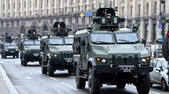 Ukrainian army says Russia preparing to storm Kiev