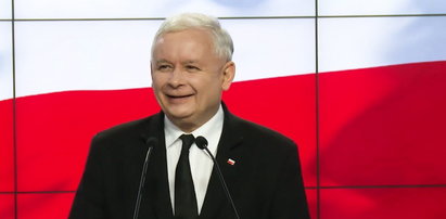 Kaczyński uśmiał się z własnego żartu. Wideo