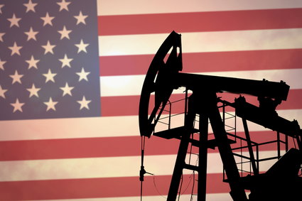Ropa naftowa blisko najwyższych poziomów cen od trzech miesięcy