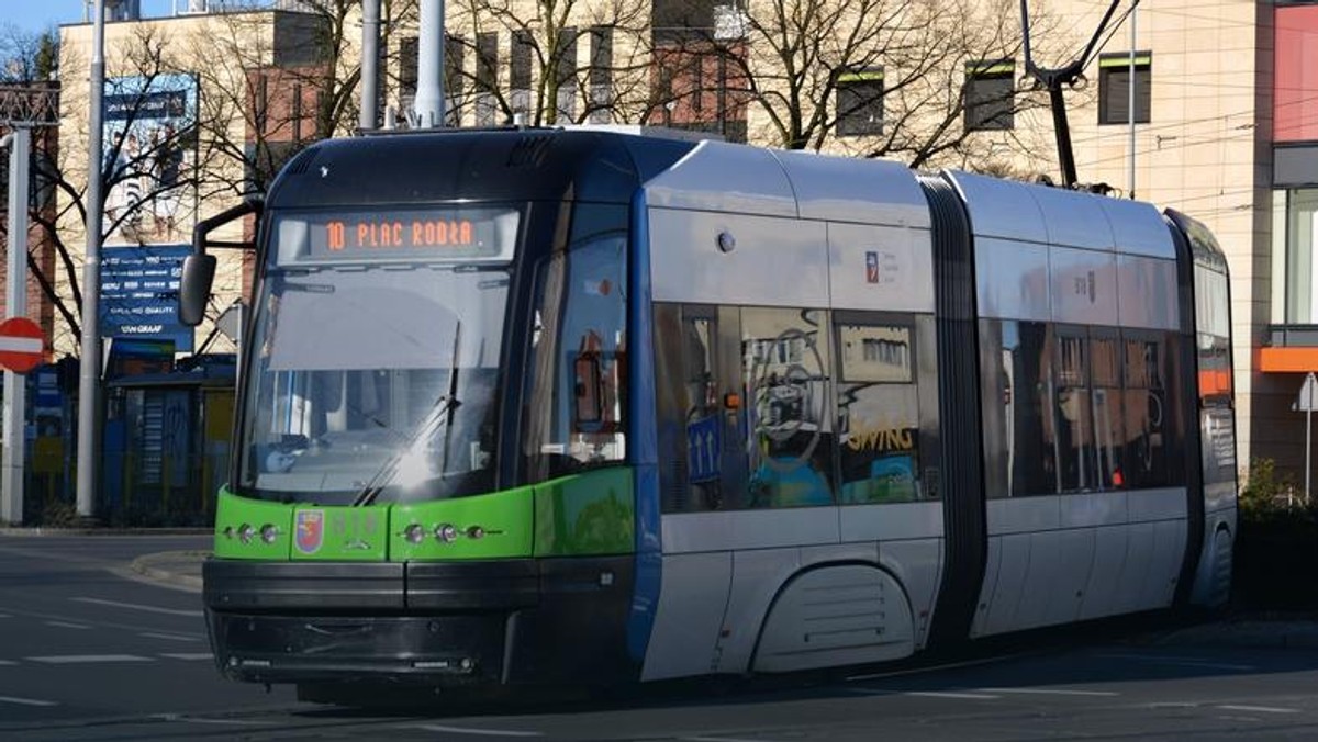 Przebudowa zajezdni na Golęcinie i blisko dziewięć kilometrów torowisk - takie prace mają się rozpocząć w przyszłym roku w Szczecinie. Spółka Tramwaje Szczecińskie zapowiada "torową rewolucję" za ponad 230 miliony złotych.