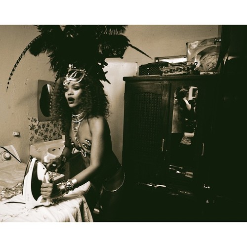 Rihanna imprezuje na Barbadosie