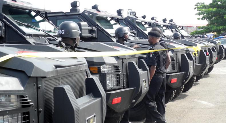  Uzodimma donates 10 Armoured Personnel Carriers  to Police (Beegeagle)