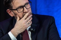 Krytyczny raport NIK o fuzji Orlenu z Lotosem. Obajtek się broni