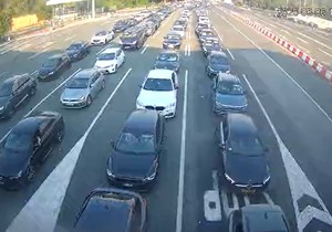 Kilometarske kolone na Batrovcima