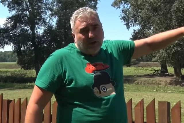 Miki Đuričić u rijalitiju MESEČNO ZARAĐIVAO 3.000 evra, a onda ga kući sačekale STRAŠNE VESTI: "Kao da me neka sila terala, ležala je u krevetu sa maskom"