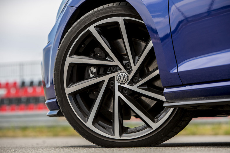 Volkswagen Golf R