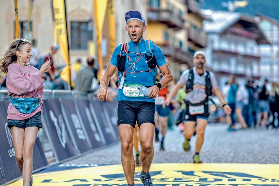 Ultramaraton to bieg na dystansie powyżej 42,195 km. Zbigniew Nowicki, współwłaściciel i jeden z partnerów zarządzających Blueranku, pokonuje kilka takich wyzwań rocznie.