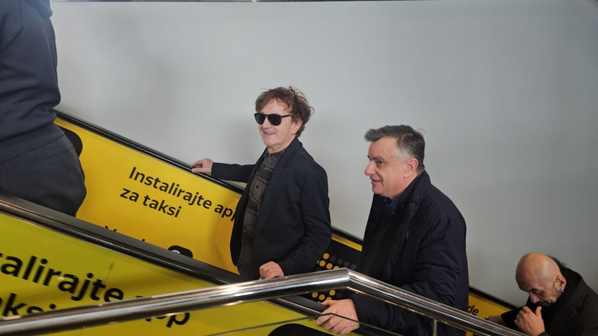 Goran Bregović, aerodrom