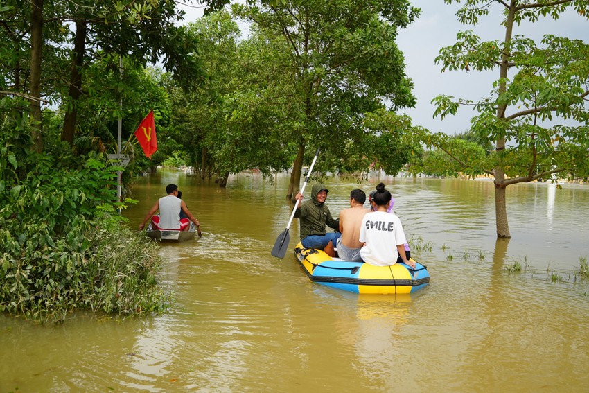 Poplave u Vijetnamu nakon udara tajfuna Jagi u selu An Lak 13. septembra