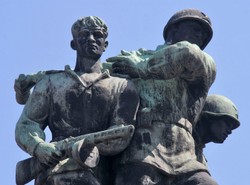 PO zamierza rozprawić się z komunizmem