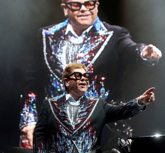 Elton John podczas koncertu w Madrycie, 26 czerwca 2019 rok
