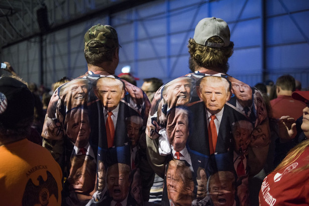 Zwolennicy Donalda Trumpa, Moon Township, stan Pensylwania, USA, 6.11.2016