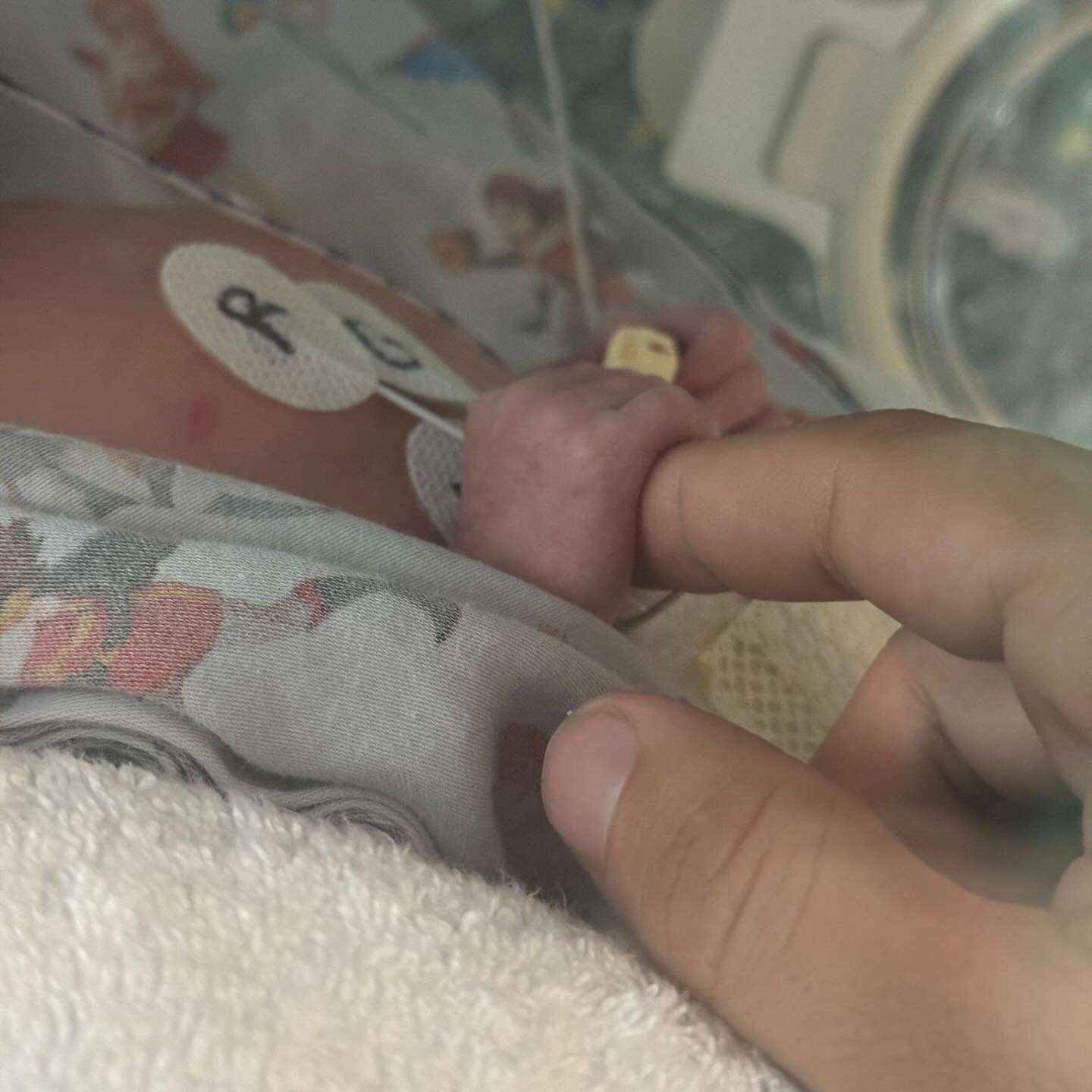 Deborah mala možnosť stráviť s Megan a Massimom dva šťastné mesiace.