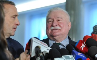 Wałęsa pozwał szefową Wiadomości TVP i dyrektora TAI. Zapowiada pozew przeciw TVP