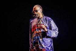 Paryż 2024. Snoop Dogg w sztafecie z ogniem olimpijskim