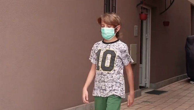Danilo je nosio zaštitnu masku pre pandemije korona virusa