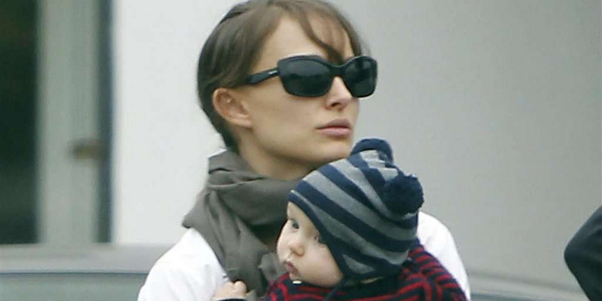 Natalie Portman kupuje ciuszki dla dziecka