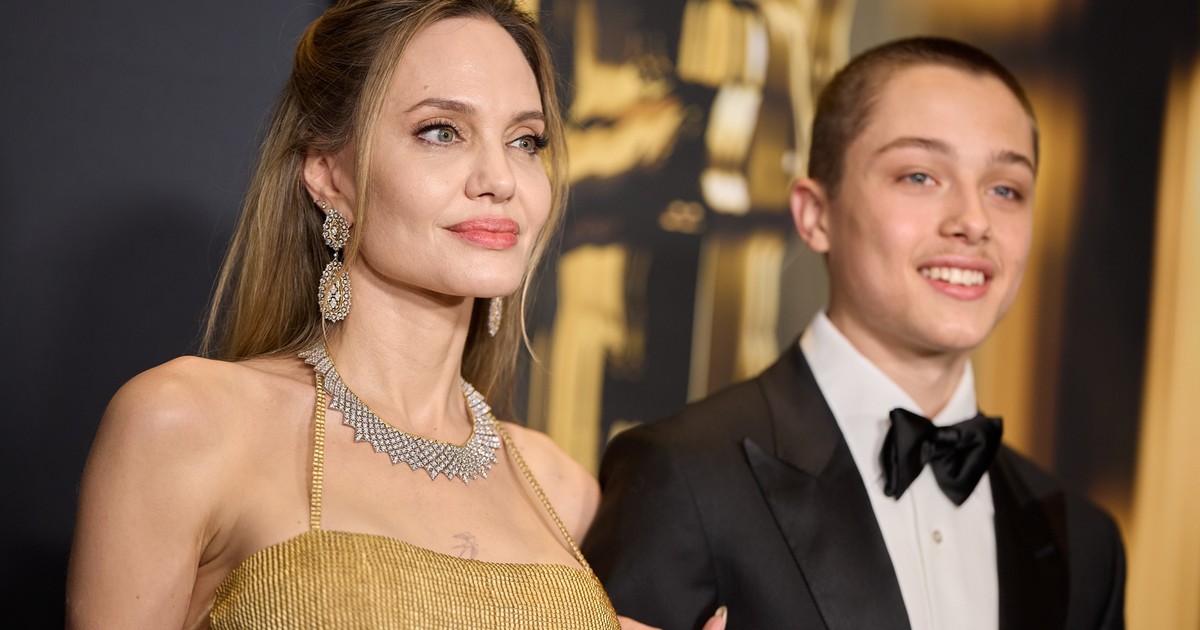 Angelina Jolie z synem na gali. Knox Jolie Pitt skradł show Plejada.pl
