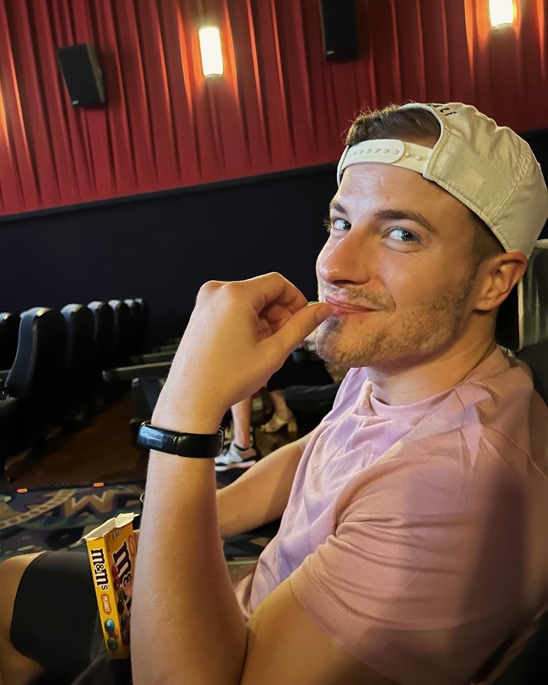 Americký herec Paul Teal.